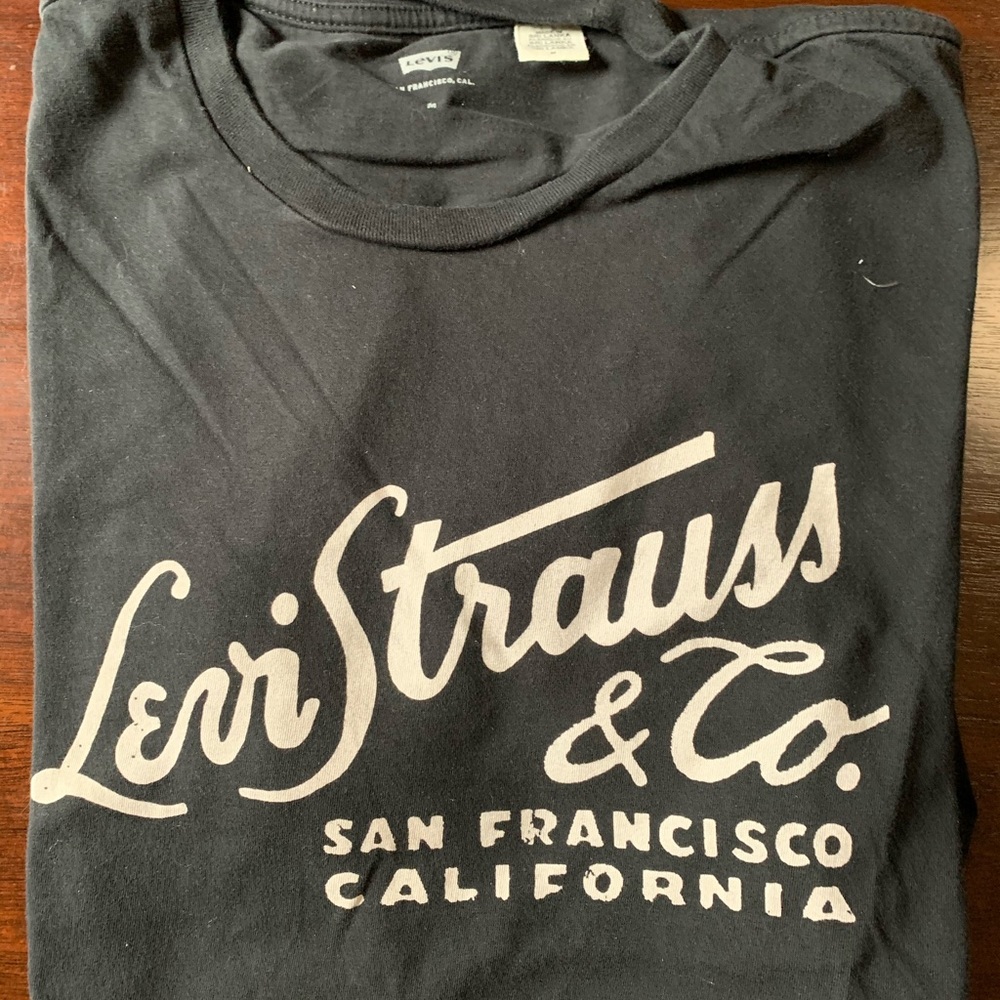 Levi Shirt